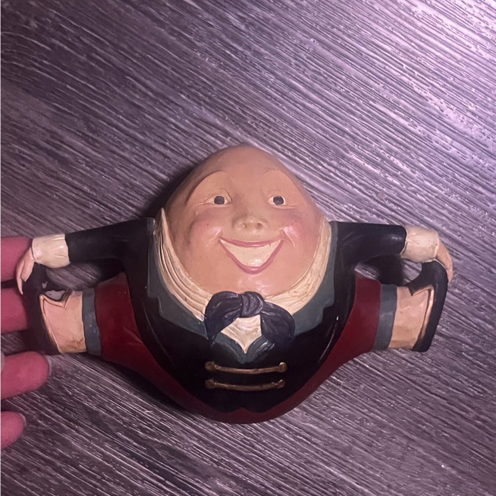 Briere Humpty Dumpty Figurine toy  - Black and Red   Wood